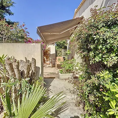 펜션 Petite Maison Familiale - Tres Proche De La - Les Freres De La Loc' *