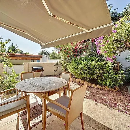 Petite Maison Familiale - Tres Proche De La - Les Freres De La Loc' *